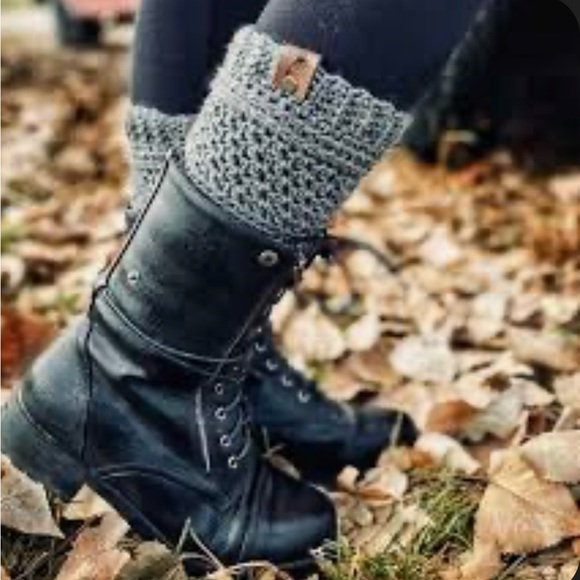 💝 SOLD 💝CROCHET BOOT CUFFS - SET OF 3 - Picture 2 of 9
